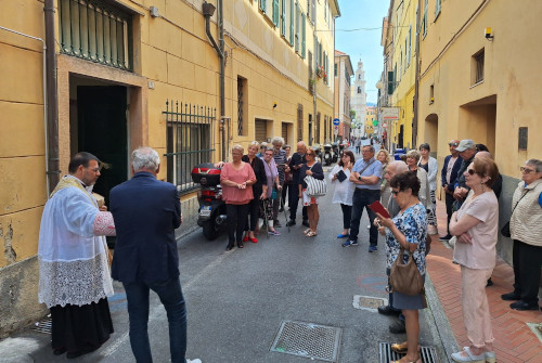 CERIMONIA PER LA RIAPERTURA DI UNA SEDE CARITAS IN PARROCCHIA